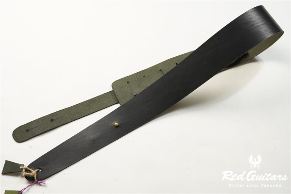 Plain Leather - Ebony & Round Studs